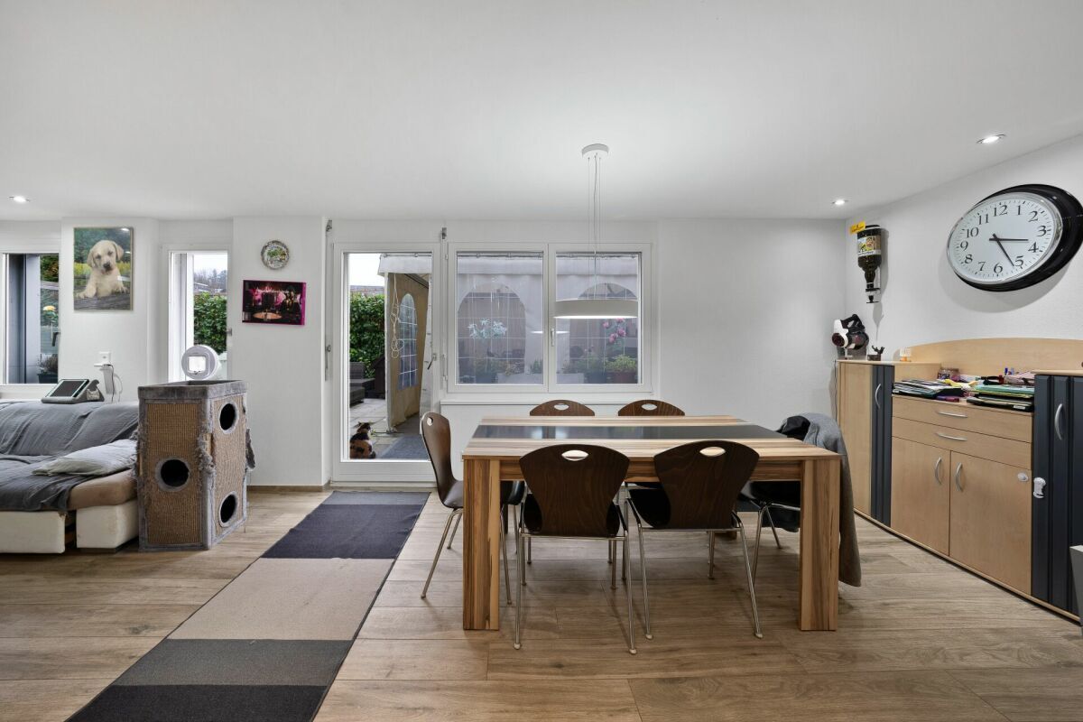 9-Zimmer Mehrgenerationenhaus mit grosszügigem Gartenumschwung