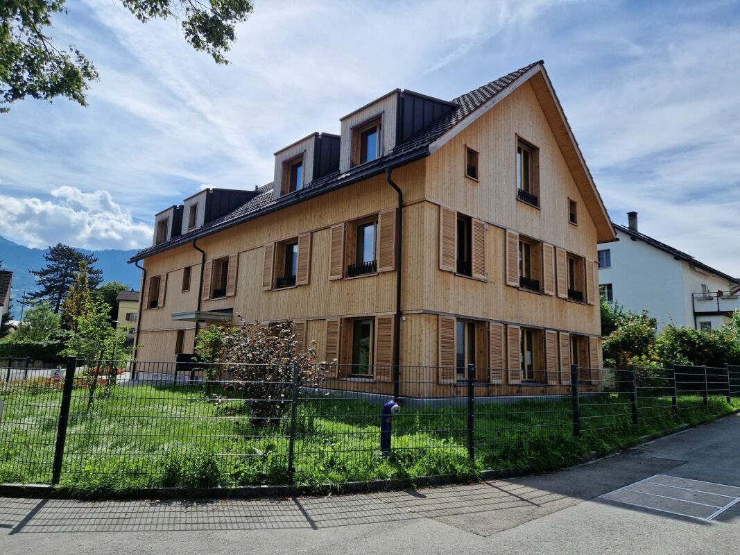 attraktive 2.5-Zi. Dachwohnung - Sevelen