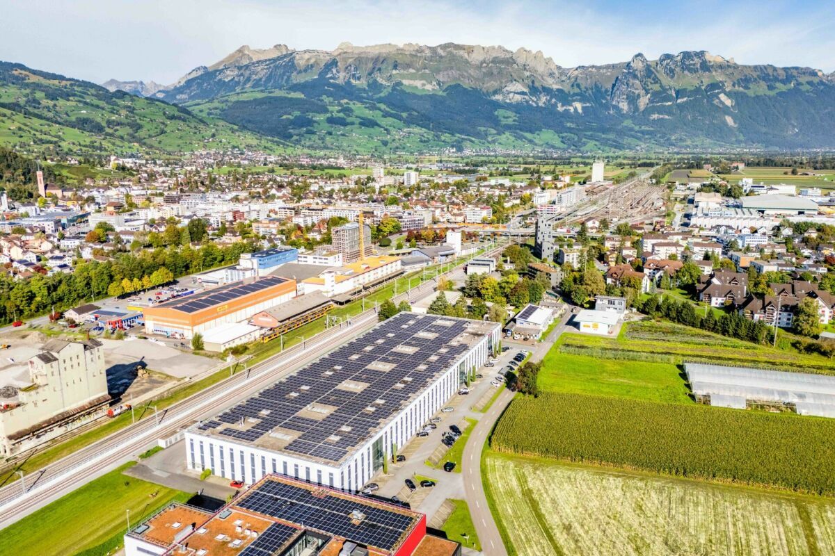 Attraktives Büro für Unternehmen & Agenturen - hell, modern und zentral in Buchs SG