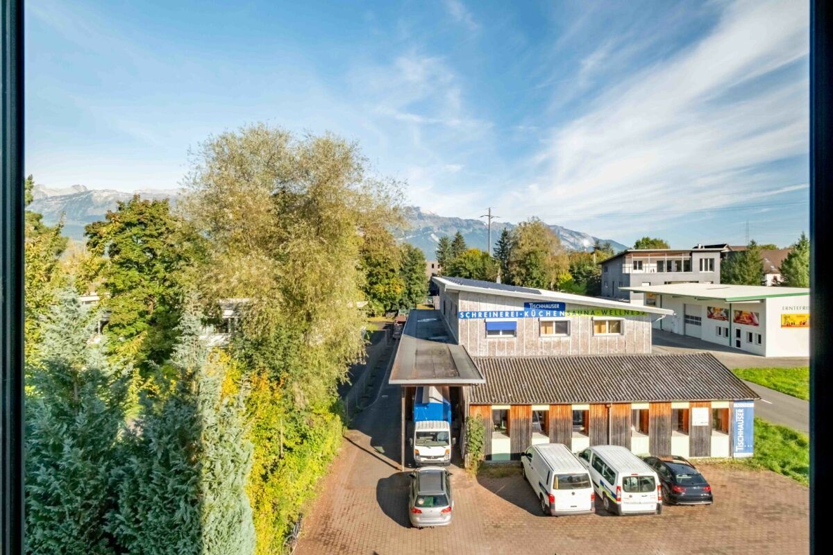 Attraktives Büro für Unternehmen & Agenturen - hell, modern und zentral in Buchs SG