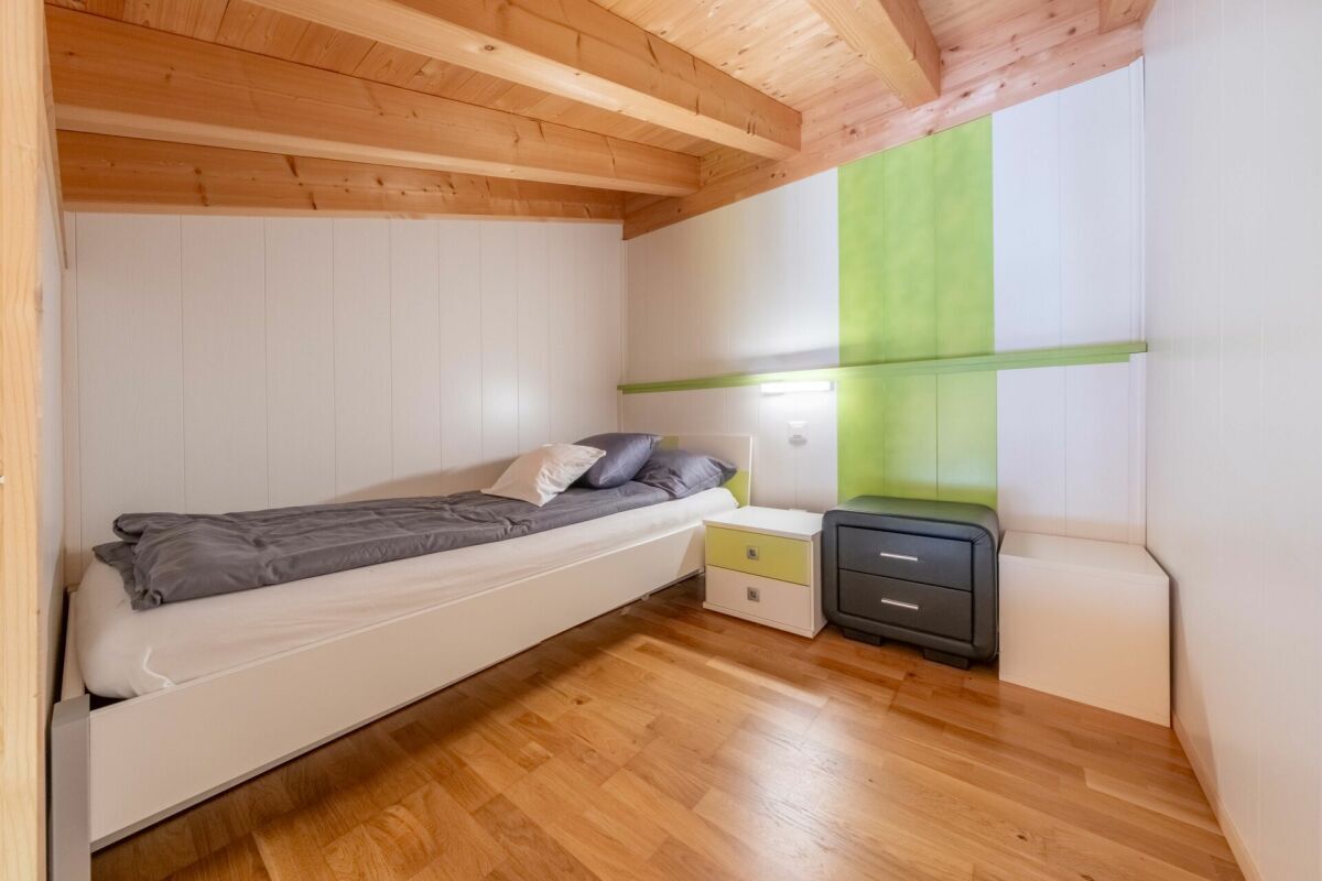 Doppeleinfamilienhaus im familiären Wohnquartier