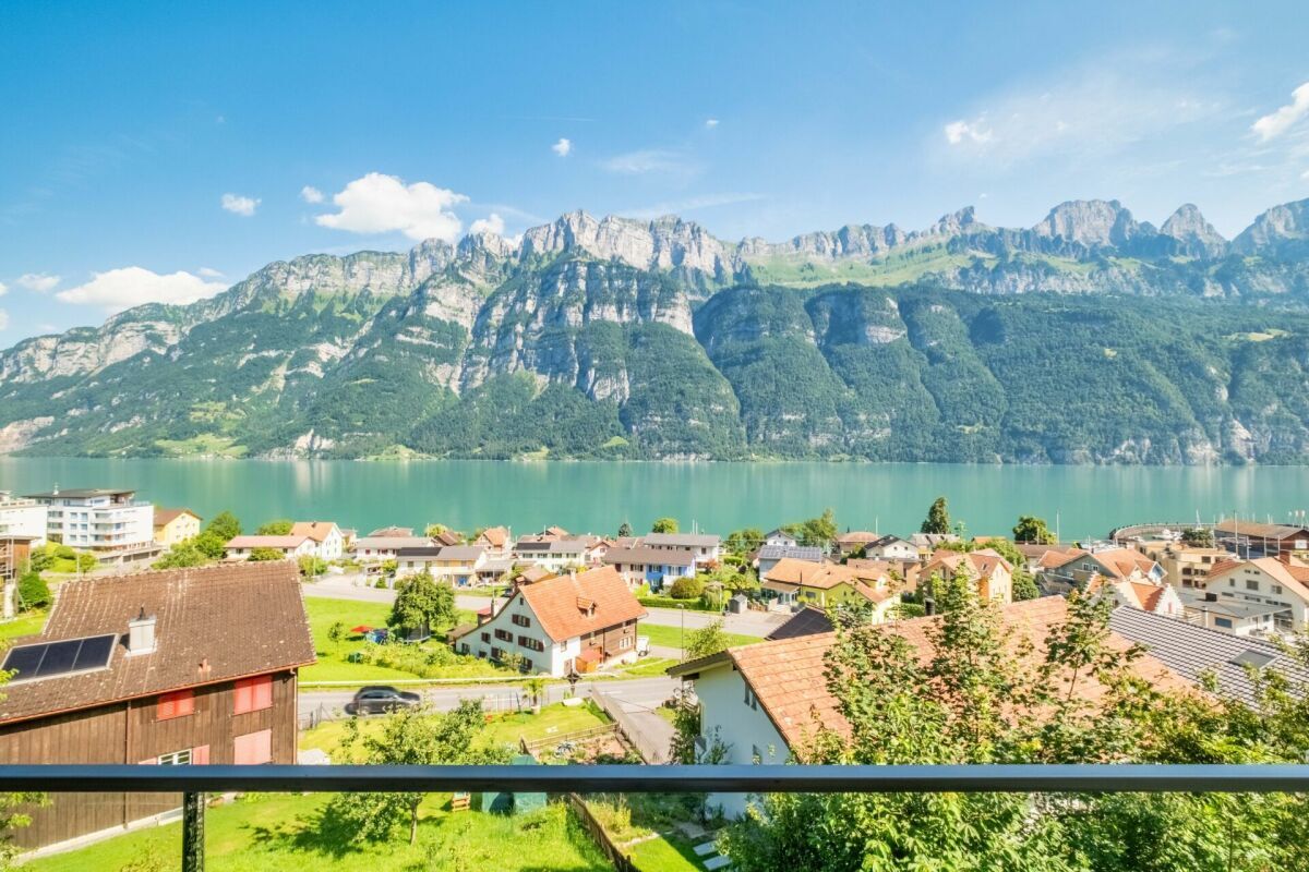 Exklusive 4.5 Zimmerwohnung mit traumhaftem Seeblick