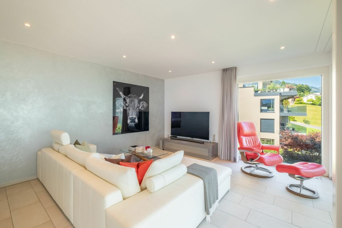Exklusive 4.5 Zimmerwohnung mit traumhaftem Seeblick