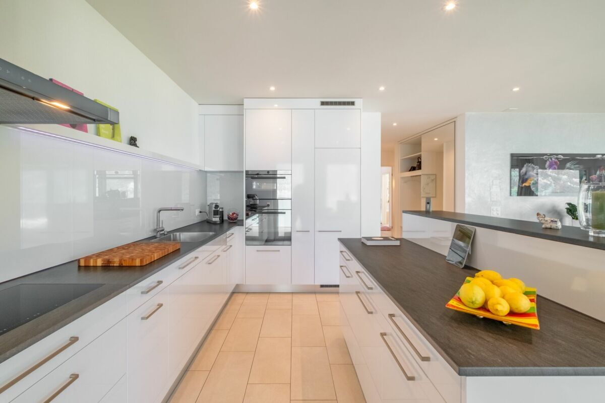 Exklusive 4.5 Zimmerwohnung mit traumhaftem Seeblick