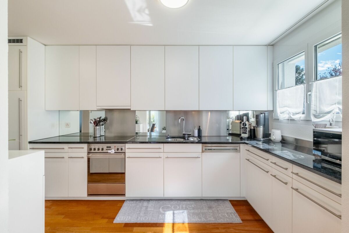 Familienfreundliche 4.5-Zimmerwohnung mit Wintergarten - ruhig gelegen, nah am Zentrum