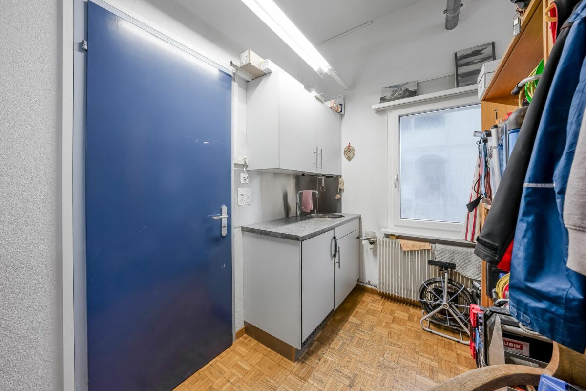 Gewerberäumlichkeiten mit Werkstatt und Büro - Perfekt für Ihr Unternehmen!