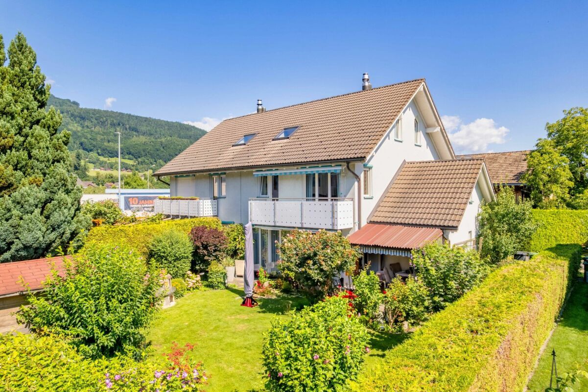 Grosszügiges Reiheneinfamilienhaus an ruhiger und zentrumsnaher Lage