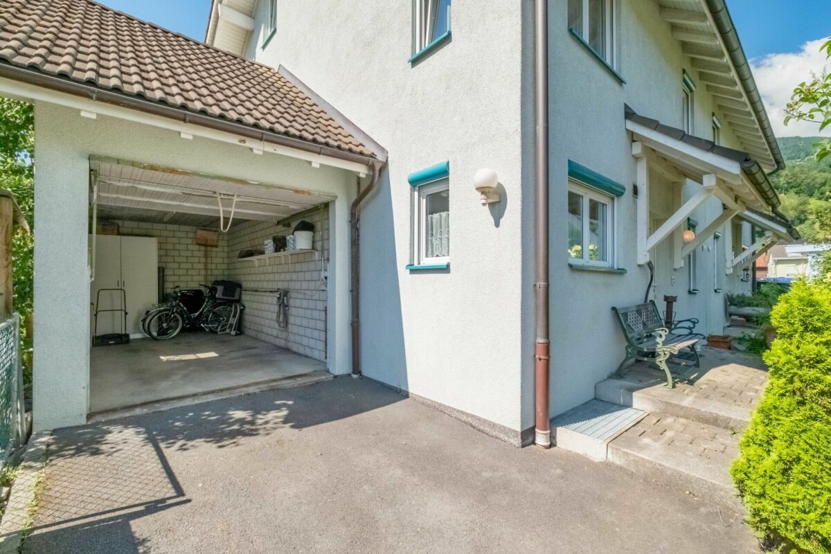 Grosszügiges Reiheneinfamilienhaus an ruhiger und zentrumsnaher Lage