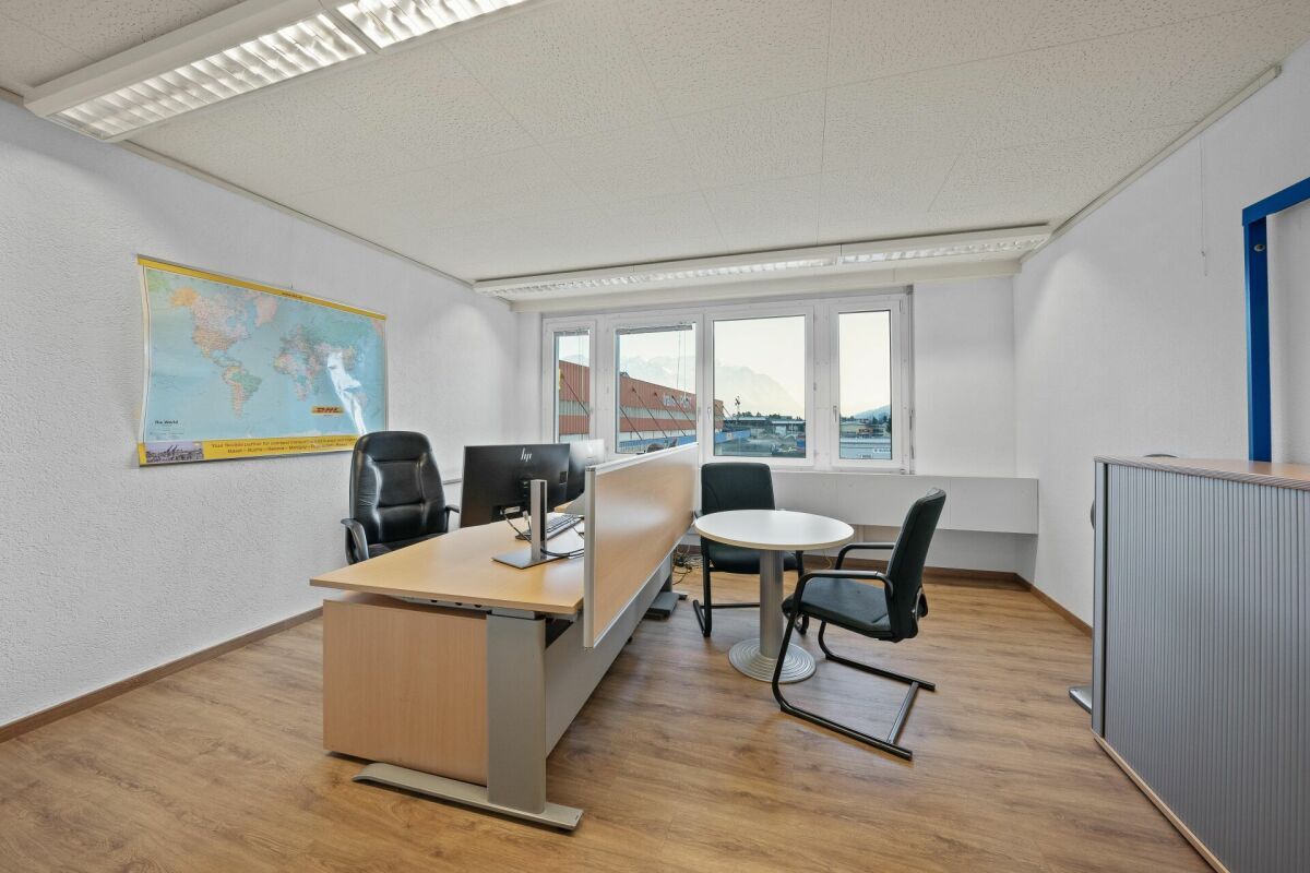 Lichtdurchflutete Büroräume mit Aussicht - Top Lage nahe Bahnhof