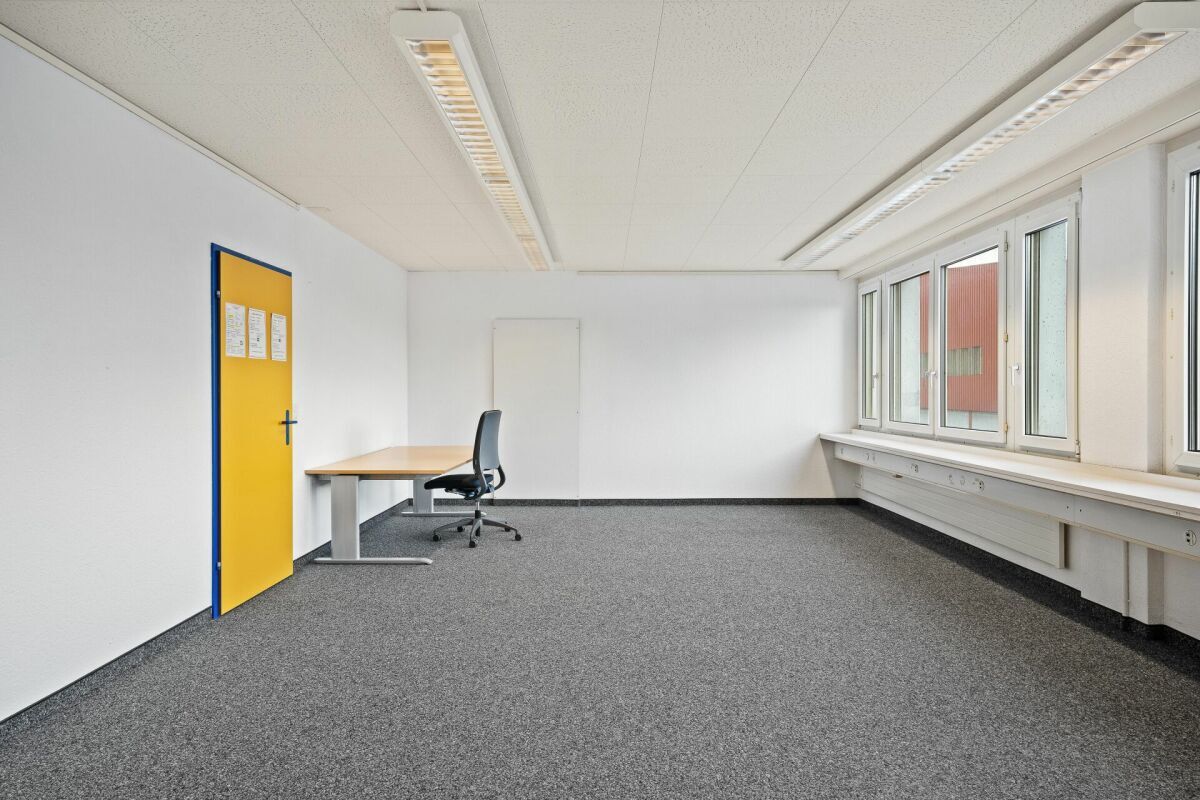 Lichtdurchflutete Büroräume mit Aussicht - Top Lage nahe Bahnhof