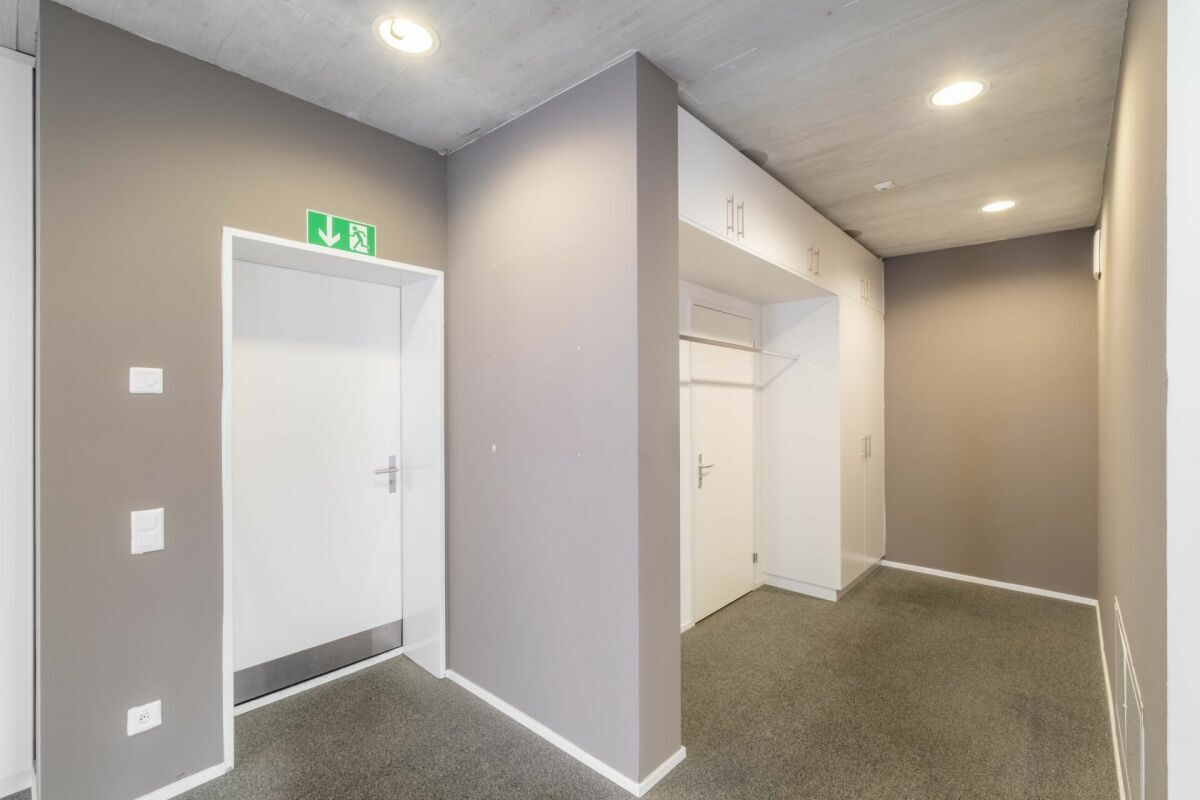 Repräsentative Gewerbefläche im Zentrum (205-410m²) – Ideal für Praxis, Büro oder Therapieräume