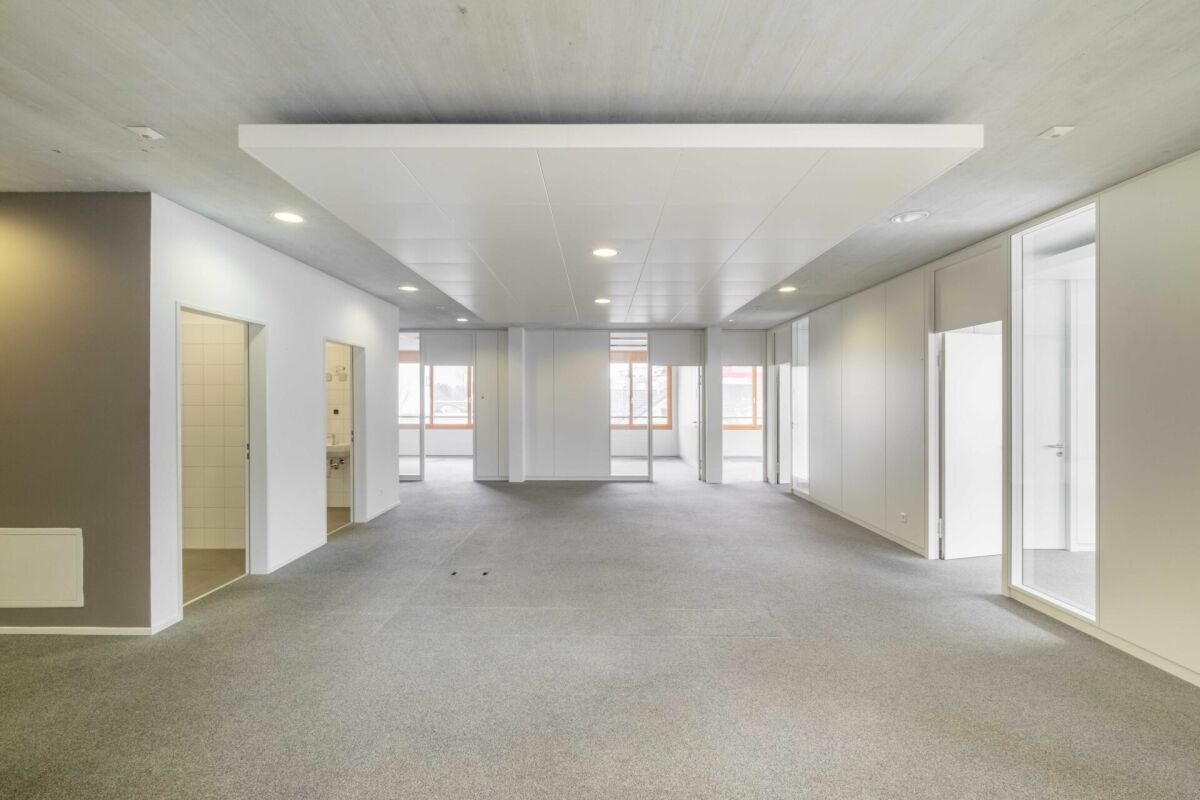 Repräsentative Gewerbefläche im Zentrum (205-410m²) – Ideal für Praxis, Büro oder Therapieräume