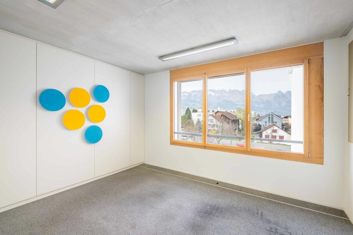 Repräsentative Gewerbefläche im Zentrum (205-410m²) – Ideal für Praxis, Büro oder Therapieräume