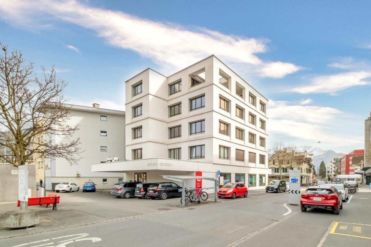 Repräsentative Gewerbefläche im Zentrum (205-410m²) – Ideal für Praxis, Büro oder Therapieräume