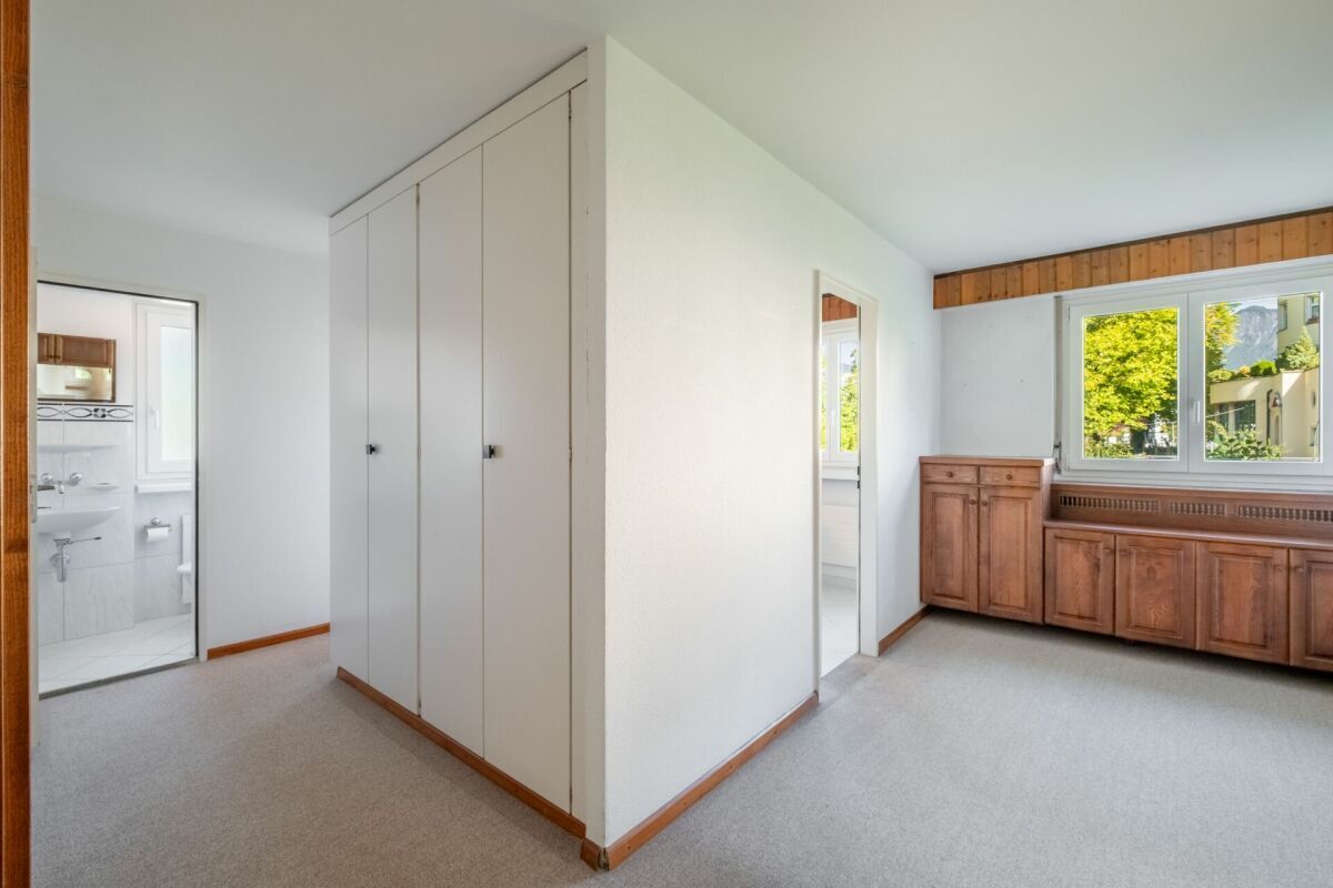 Zentrumsnahe 4.5 Zimmerwohnung mit Bergsicht