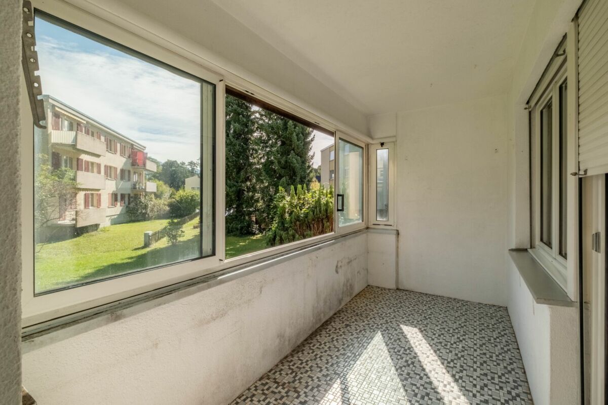 Zentrumsnahe 4.5 Zimmerwohnung mit Bergsicht